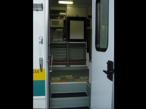 Tour of Healthy Pet Mobile Vet's mobile veterinary clinic.
